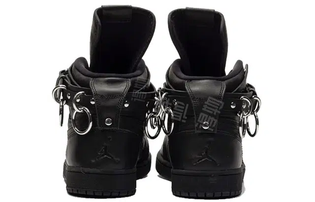 COMME DES GARCONS SHIRT x Jordan Air Jordan 1 Homme Plus
