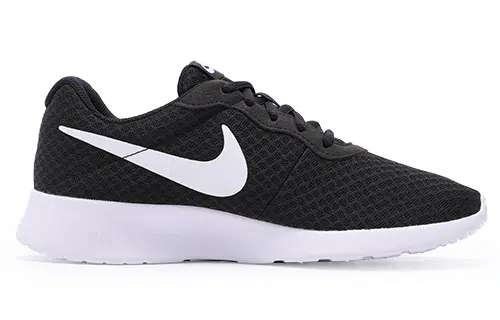 Nike Tanjun Black White