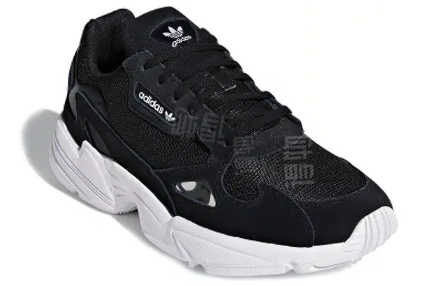 adidas originals Falcon