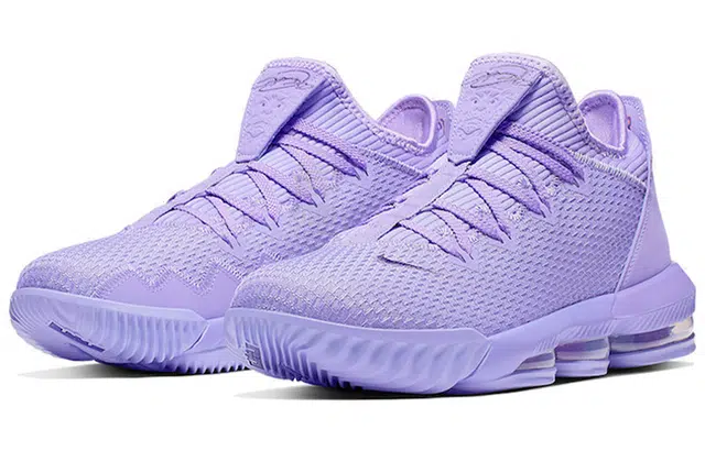 Nike LeBron 16 Low