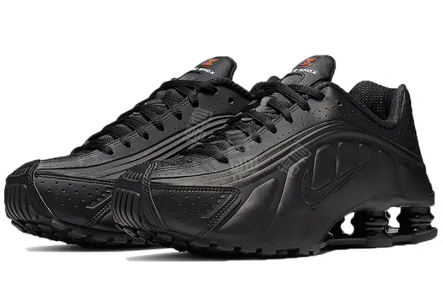 Nike Shox R4 Triple