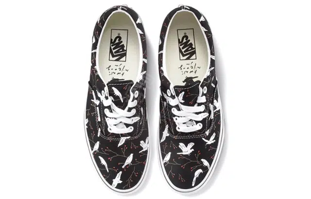 Vans Era