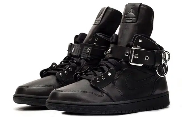 COMME DES GARCONS SHIRT x Jordan Air Jordan 1 Homme Plus