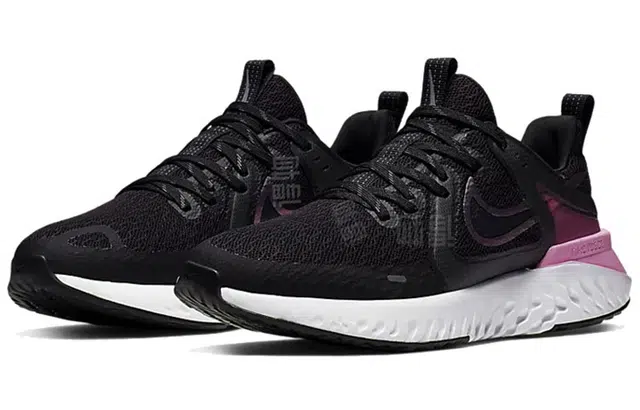 Nike Legend React 2