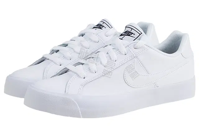 Nike Court Royale AC