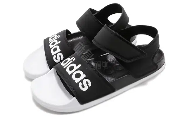 adidas Adilette
