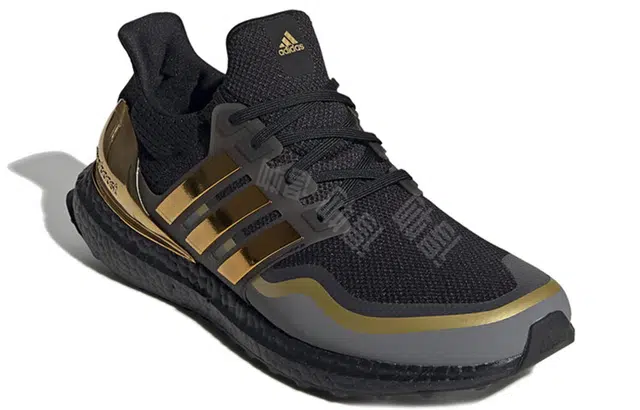 adidas Ultraboost 4.0
