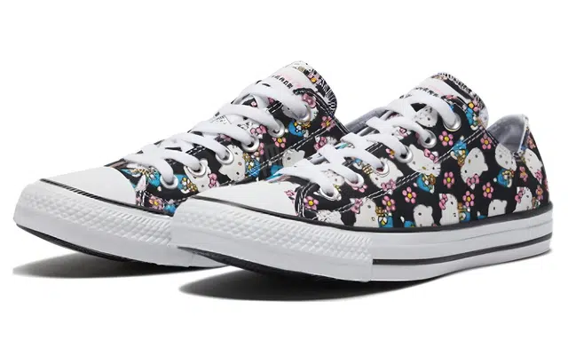 Hello Kitty x Converse Chuck Taylor All Star
