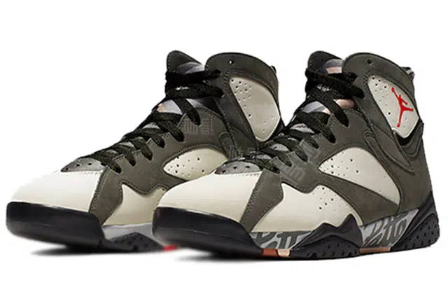 Jordan Air Jordan 7 x Patta OG SP Icicle