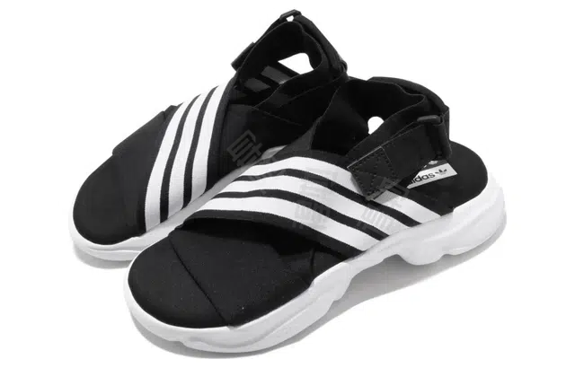 adidas originals Magmur Sandal
