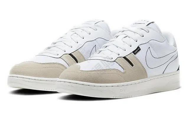 Nike Squash Type