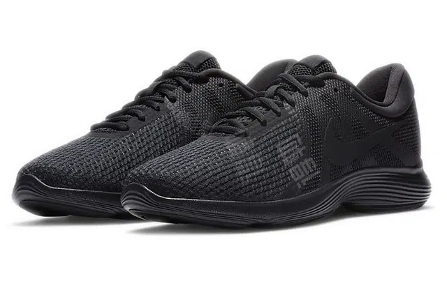 Nike REVOLUTION 4 4