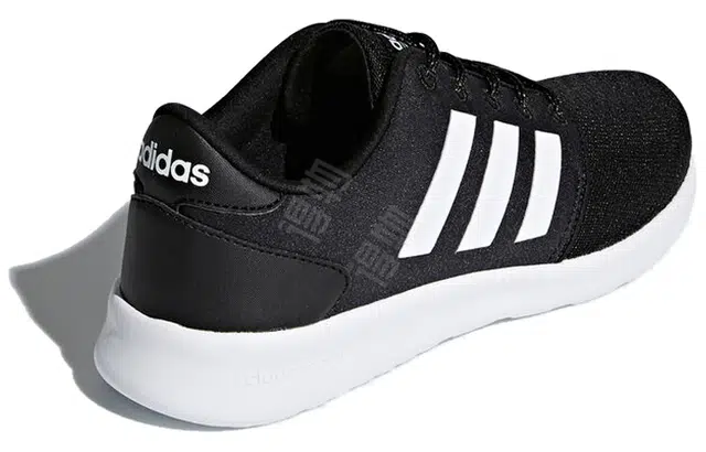 adidas neo Qt Racer
