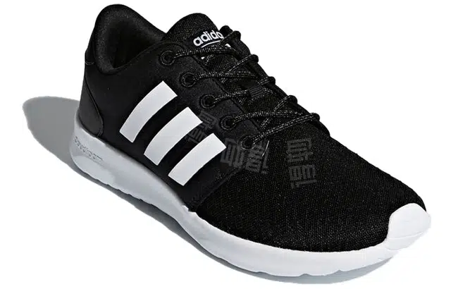 adidas neo Qt Racer