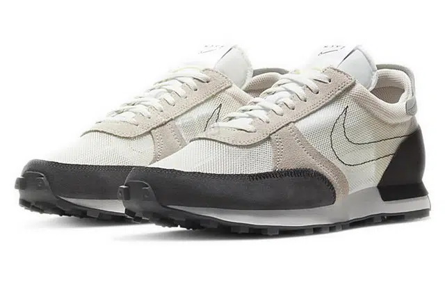 Nike Daybreak Type