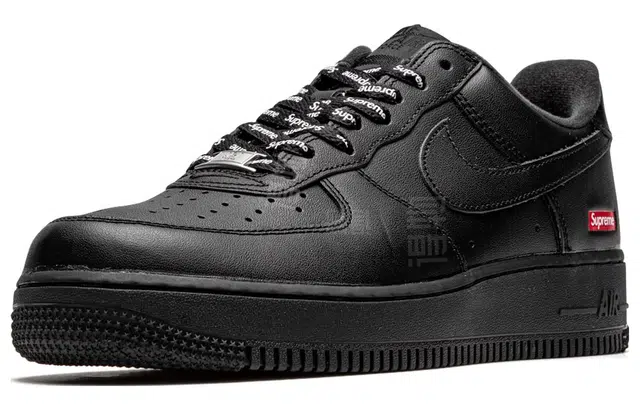 Supreme x Nike Air Force 1 box logo