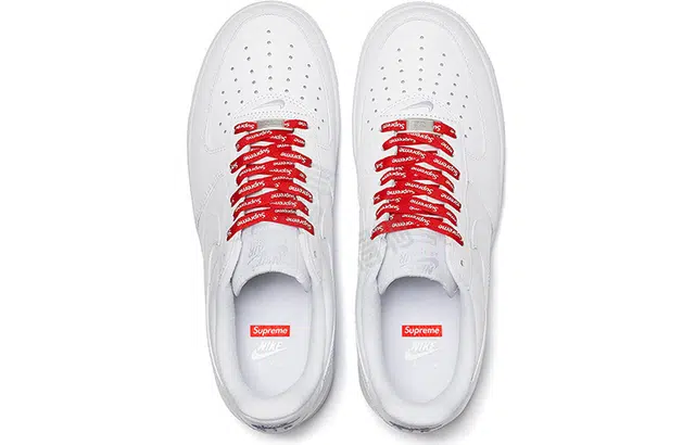 Supreme x Nike Air Force 1 "box logo"