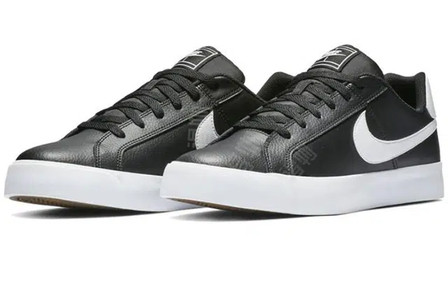 Nike Court Royale Ac