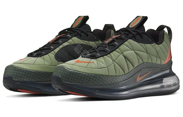 Nike Air Max 720 -818