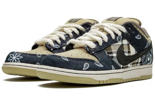 Travis Scott x Nike Dunk SB "Jackboys"