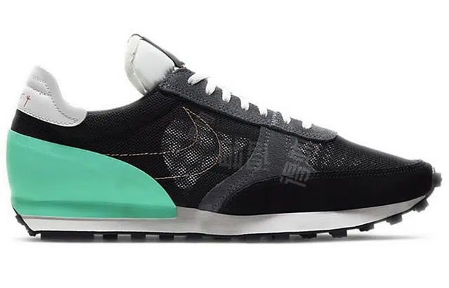 Nike Daybreak