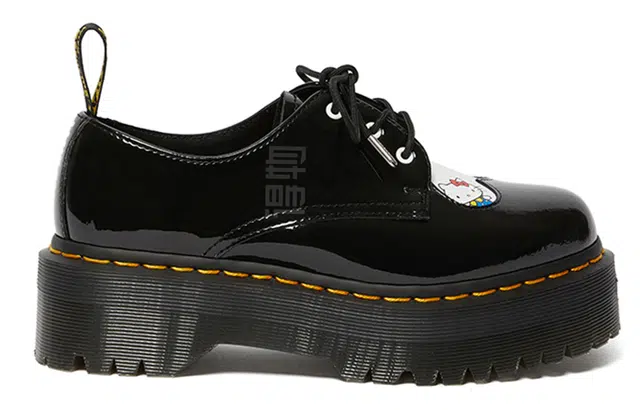 Hello Kitty x Dr.Martens 3JK