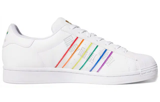 adidas originals Superstar Pride LOGO