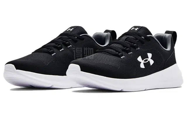 Under Armour Essential-