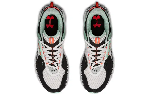 Under Armour Hovr Summit