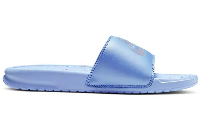Nike Benassi