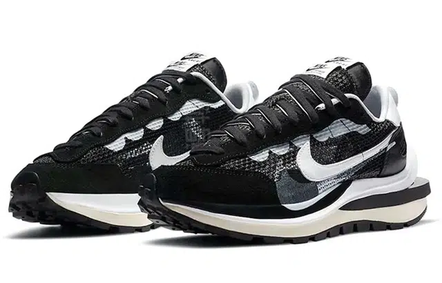 Sacai x Nike VaporWaffle black and white