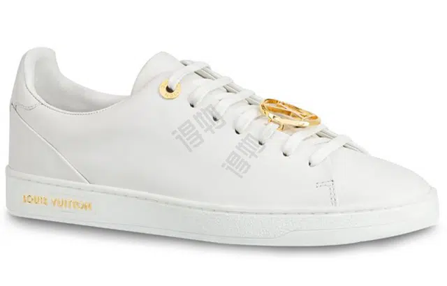 LOUIS VUITTON Frontrow