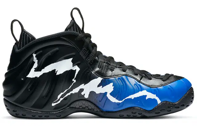 Nike Foamposite One black aurora