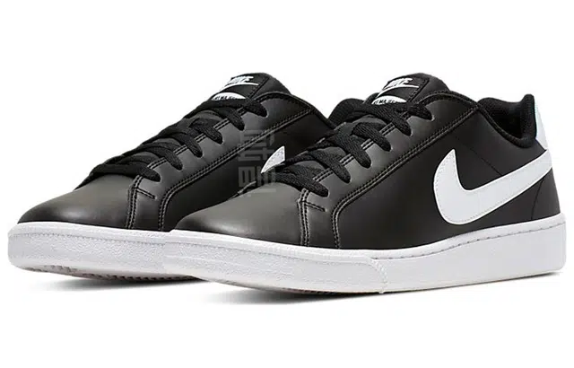 Nike Court Majestic Leather