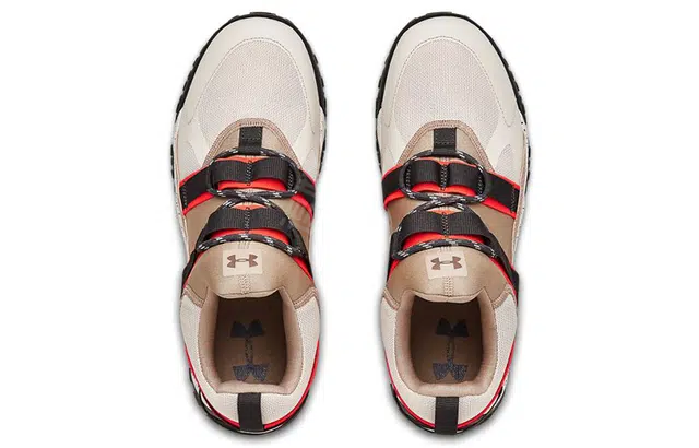 Under Armour Valsetz Trek
