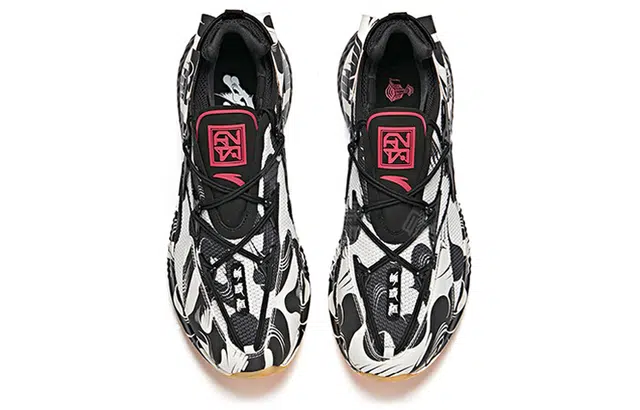 Anta Mountain Traveler Black White