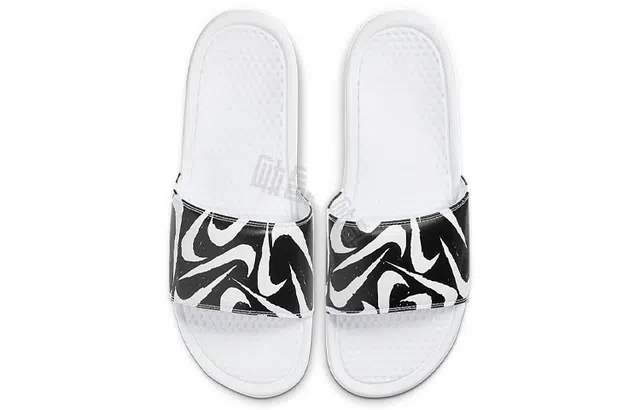 Nike Benassi JDI Print