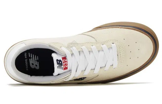 New Balance NB 232
