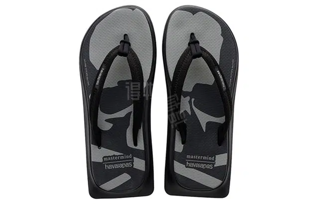 Havaianas x Mastermind Japan Zori Sandals
