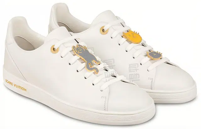 LOUIS VUITTON Frontrow