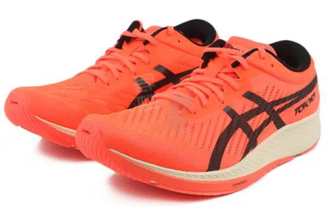 Asics Metaracer tokyo