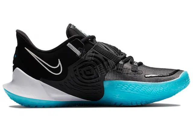 Nike Kyrie Low 3 Moon