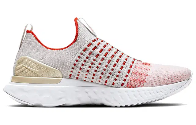 Nike React Phantom Run Flyknit 2