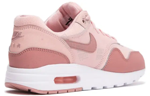 Nike Air Max 1 SE