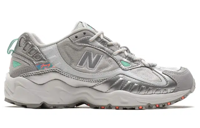 New Balance NB 703