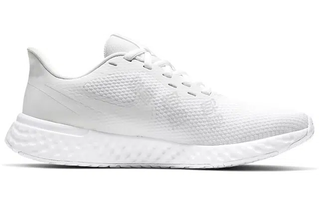 Nike REVOLUTION 5 5