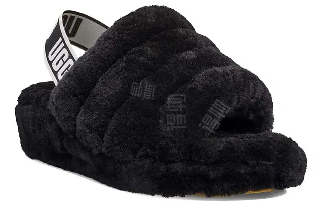 UGG FLUFF YEAH