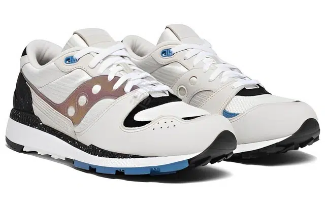 Saucony