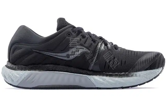 Saucony Hurricane 22