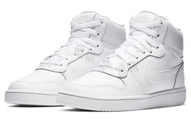 Nike EBERNON Mid